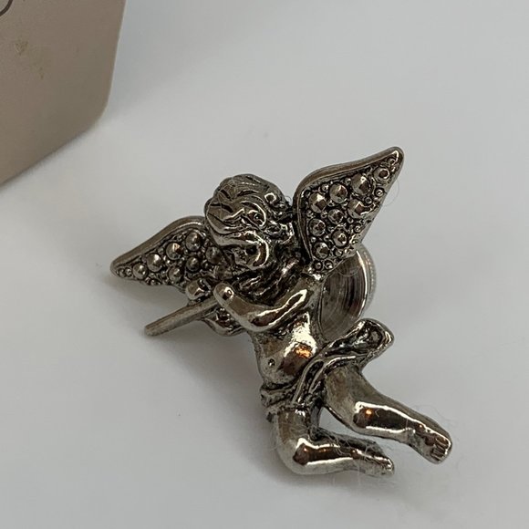 Avon 1984 Cherub Scatter Pin - Flute - Picture 1 of 3